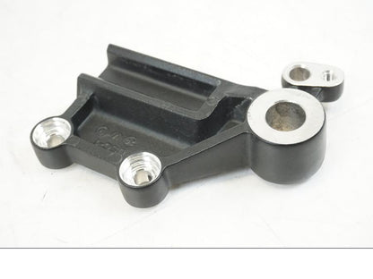 Baksidan på Bromsoksfäste från en Kawasaki NINJA 400 -2020 motorcykel.