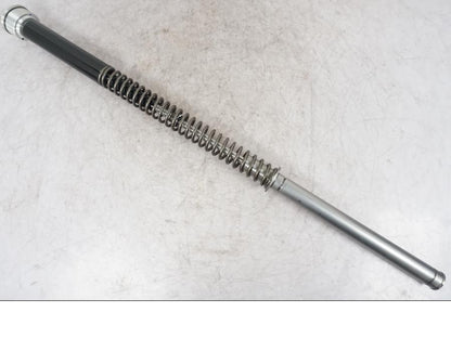 Framsidan på Gaffelbensdelar från en Ducati Multistrada V4 -2024 motorcykel.