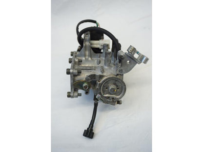 Baksidan på Spjällhus från en Kawasaki VN 900 -2006 motorcykel.