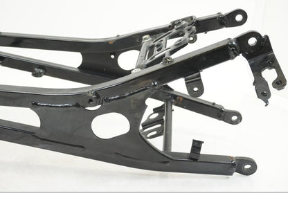 Baksidan på Bakram från en Honda CB 600 F -2008 motorcykel.