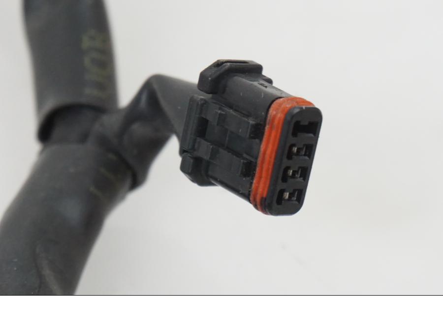 Vänster sida på Kablage från en H-D Adventure Pan America Special RA1250S -2021 motorcykel.