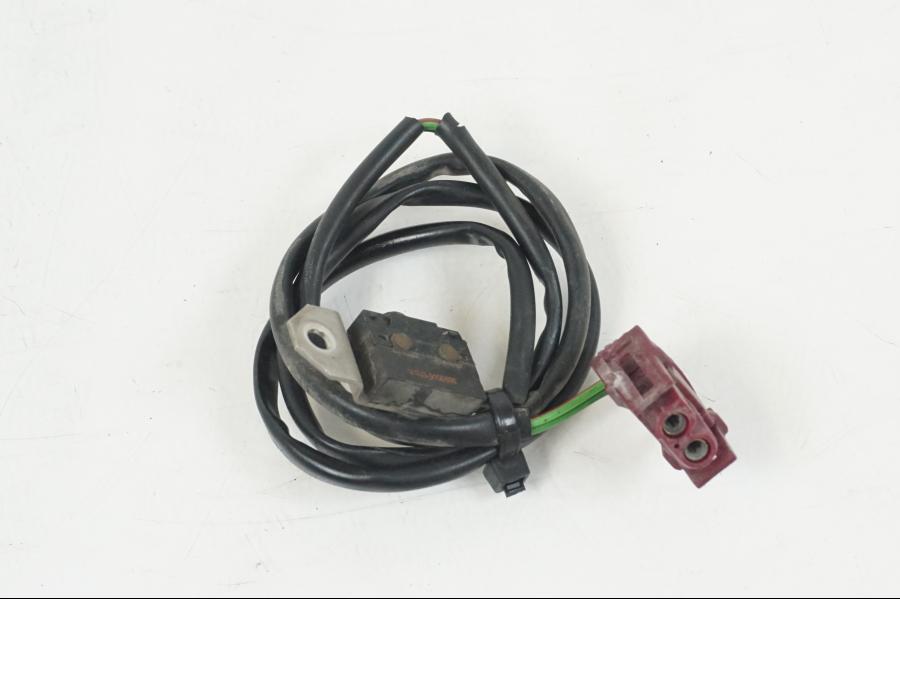 Framsidan på Bromsljuskontakt från en BMW F 650 CS -2002 motorcykel.