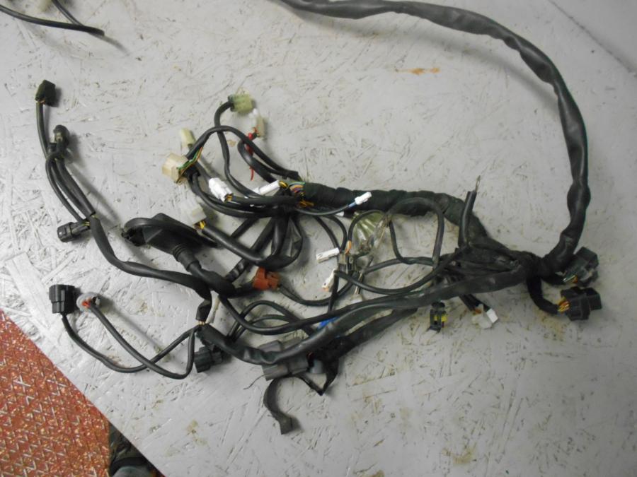 Höger sida på Kabelstam från en KTM 990 SMT -2009 motorcykel.