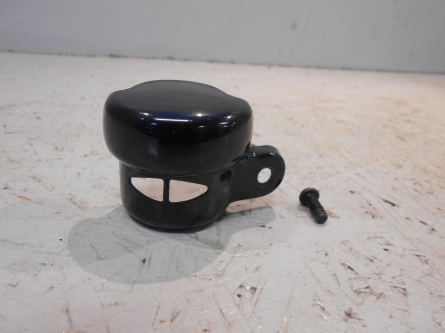 Framsidan på Dekorkåpa från en Yamaha XV 1600 -2000 motorcykel.