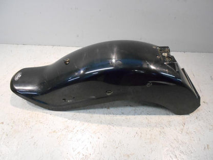 Framsidan på Bakskärm från en Suzuki VZ 800 -2000 motorcykel.