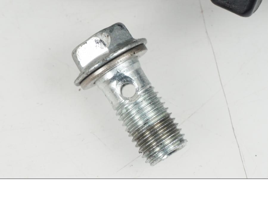 Baksidan på Bromshuvudcylinder från en Suzuki GSX-R 1000 -2007 motorcykel.