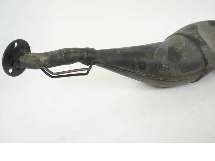 Baksidan på Avgassystem från en Aprilia RS 250 -1998 motorcykel.