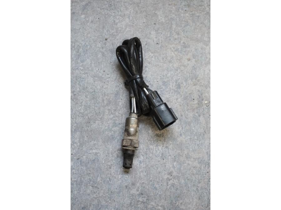 Framsidan på Lambdasond från en Kawasaki ZX-10R -2008 motorcykel.