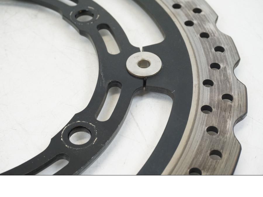 Baksidan på Bromsskiva från en Kawasaki NINJA 400 -2020 motorcykel.