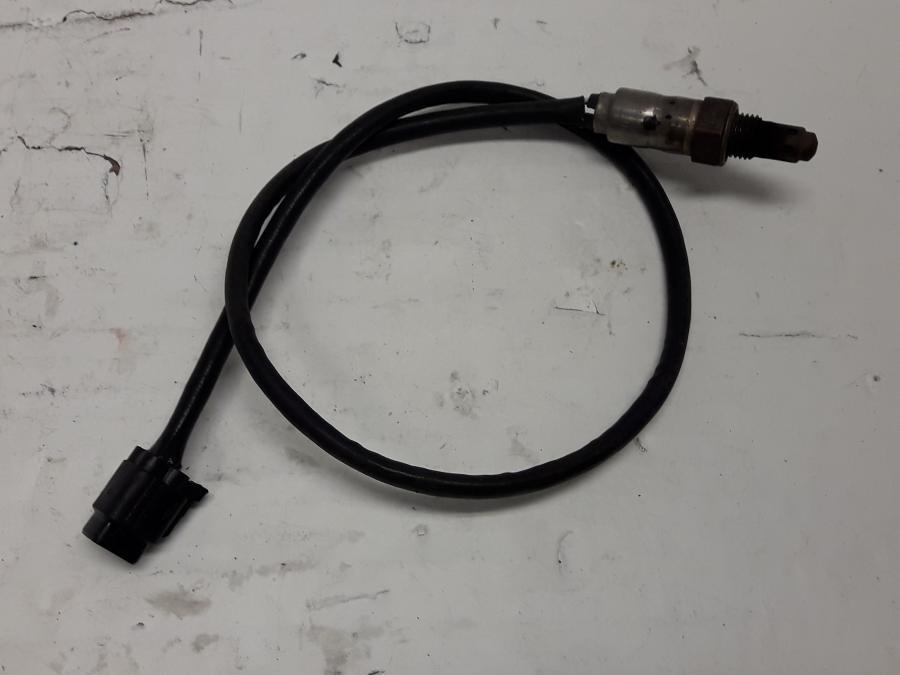 Framsidan på Lambdasond från en Suzuki GSX-S 1000 -2018 motorcykel.