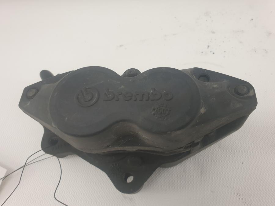 Höger sida på Bromsok från en BMW R 1200 GS -2006 motorcykel.