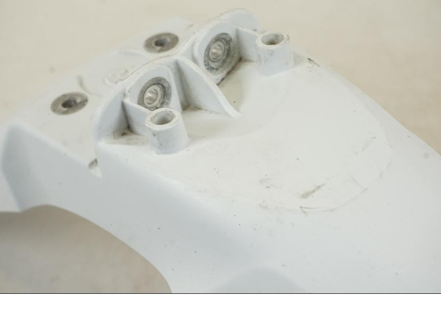 Höger sida på Framskärm från en Husqvarna 701 Supermoto -2020 motorcykel.