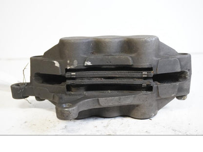 Höger sida på Bromsok från en Kawasaki ZX-9R -1998 motorcykel.