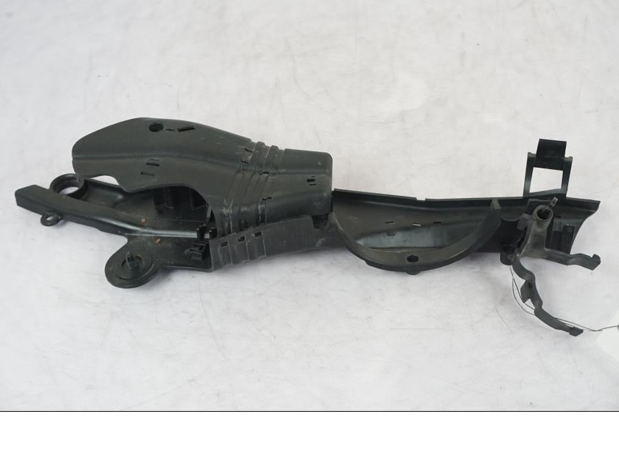 Vänster sida på Kabelstam från en H-D Sportster 883 XL -2007 motorcykel.