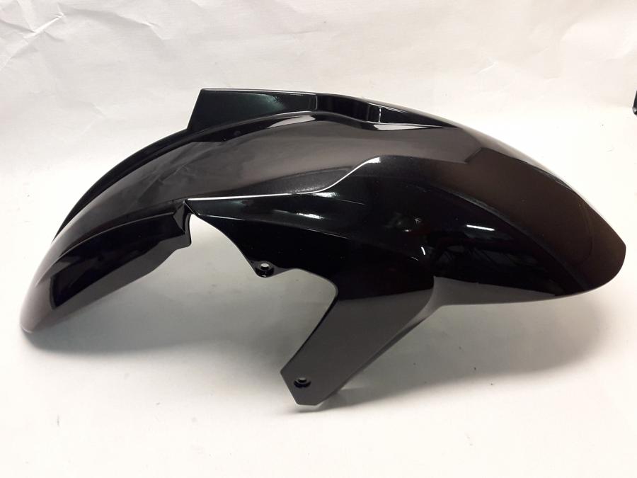 Framsidan på Framskärm från en BMW K 1300 S -2014 motorcykel.