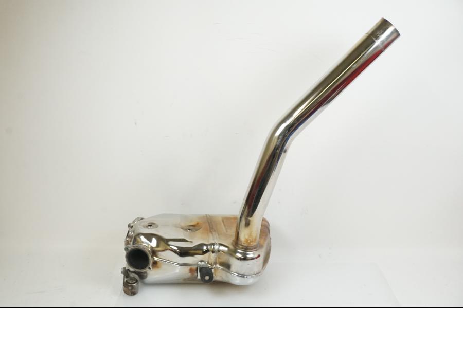 Framsidan på Mellanburk från en BMW R 1100 S -2003 motorcykel.