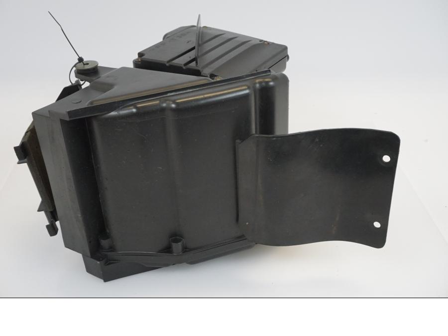 Snett uppifrån på Luftburk från en Yamaha XT 660 R -2004 motorcykel.