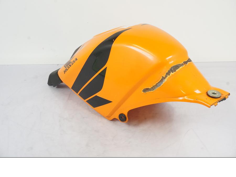Höger sida på Bensintank från en Honda CBR 125 R -2006 motorcykel.