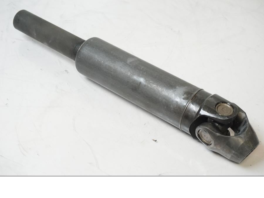 Framsidan på Kardanaxel från en BMW R 1100 RT -2000 motorcykel.