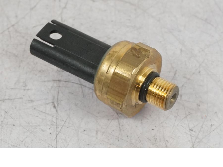 Höger sida på Sensor från en BMW R 1250 GS -2023 motorcykel.