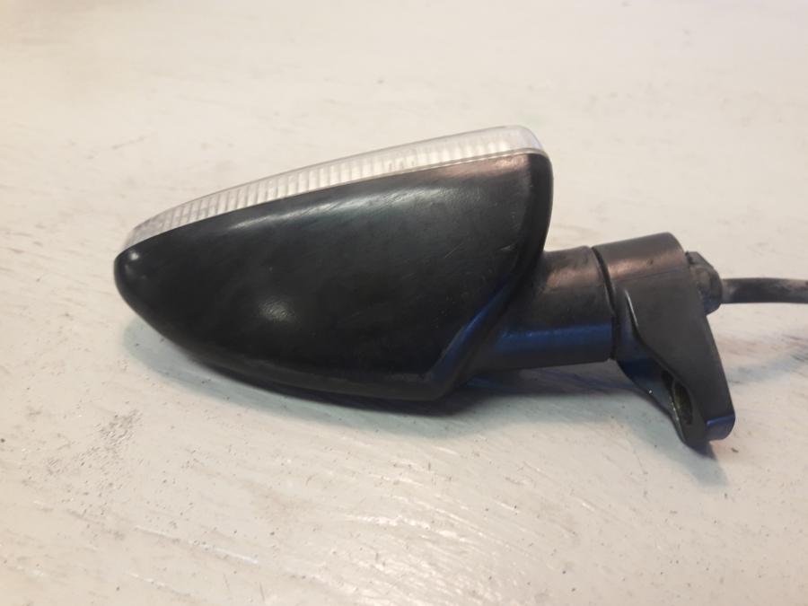 Baksidan på Blinkers från en Yamaha WR 125 -2010 motorcykel.