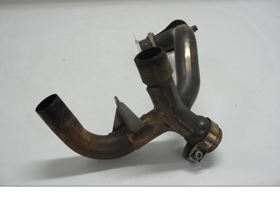 Höger sida på Grenrör från en Yamaha BT 1100 -2002 motorcykel.