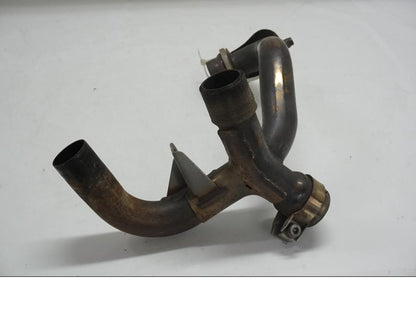 Höger sida på Grenrör från en Yamaha BT 1100 -2002 motorcykel.