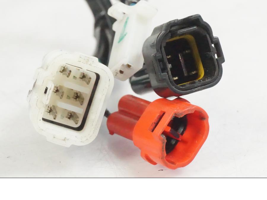 Extrabild3 på Styrelreglage från en KTM 390 Adventure -2021 motorcykel.