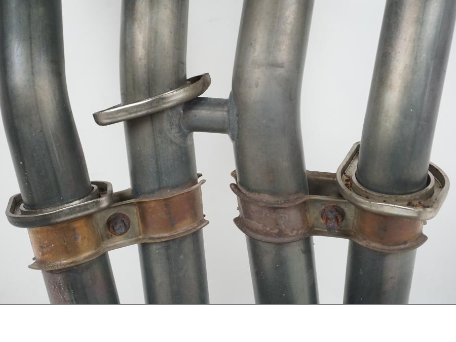 Vänster sida på Grenrör från en Suzuki GSX-R 1000 -2007 motorcykel.