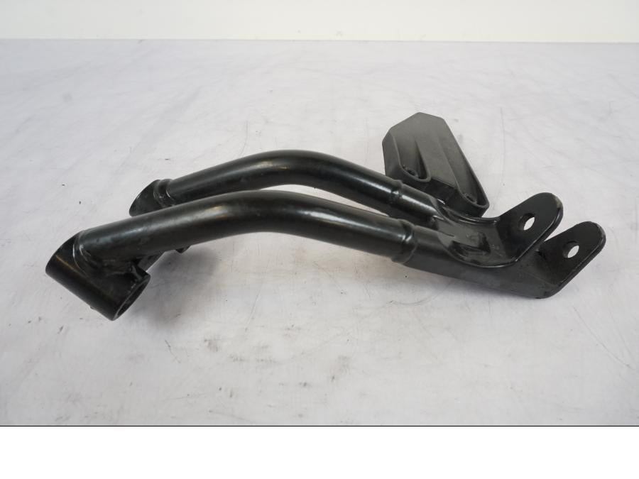 Baksidan på Fotpinnefäste från en KTM 125 Duke -2017 motorcykel.