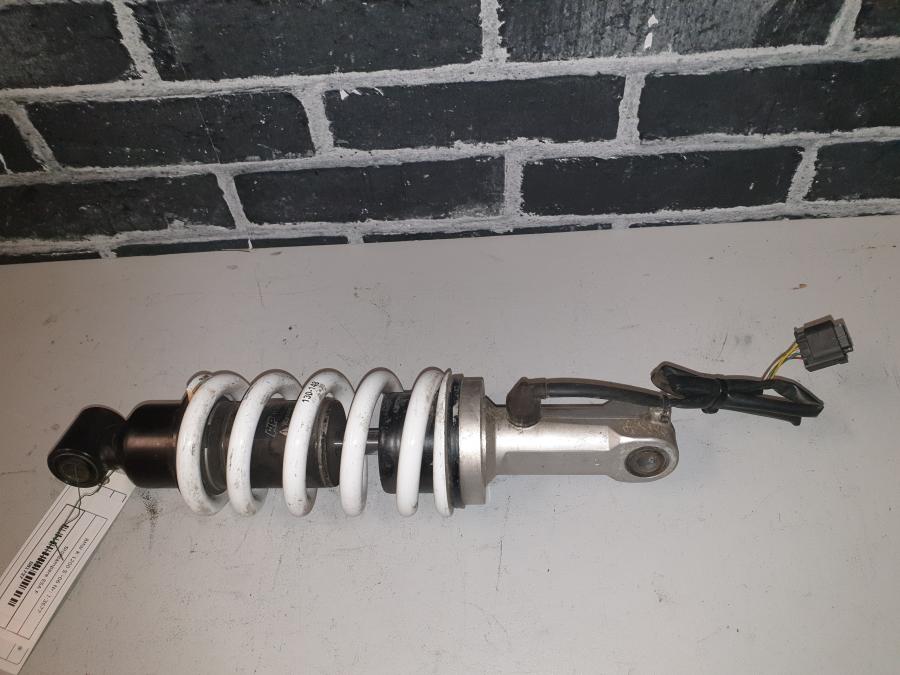 Framsidan på Stötdämpare ESA från en BMW K 1200 S -2006 motorcykel.