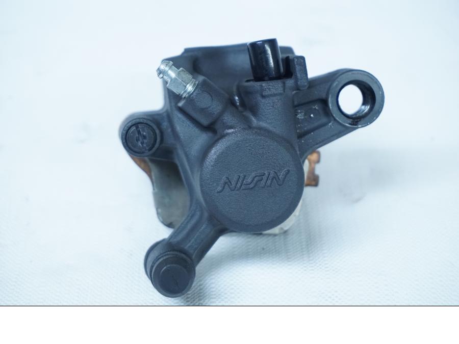 Framsidan på Bromsok från en Suzuki GSX-R 1000 -2011 motorcykel.