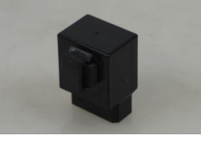 Baksidan på Relä från en Yamaha YZF 600 R -1997 motorcykel.