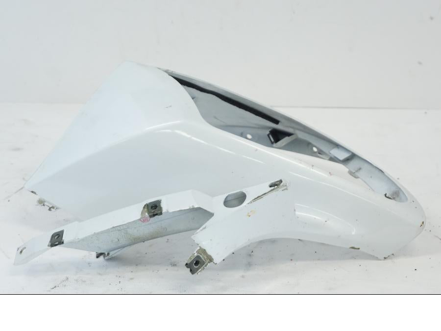 Höger sida på Toppkåpa från en Yamaha YZF R6 -2006 motorcykel.