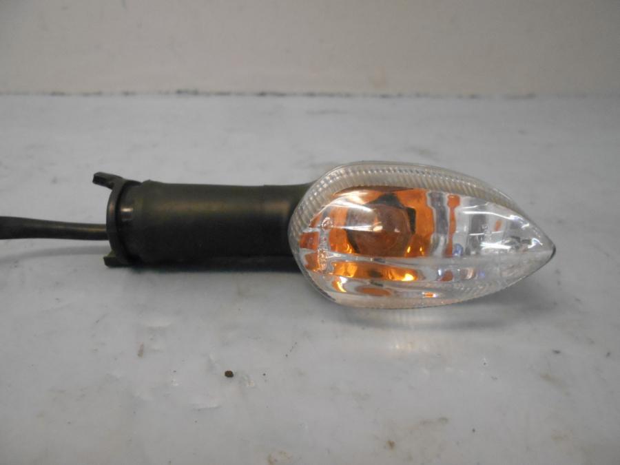 Framsidan på Blinkers från en Yamaha YS 125 -2017 motorcykel.