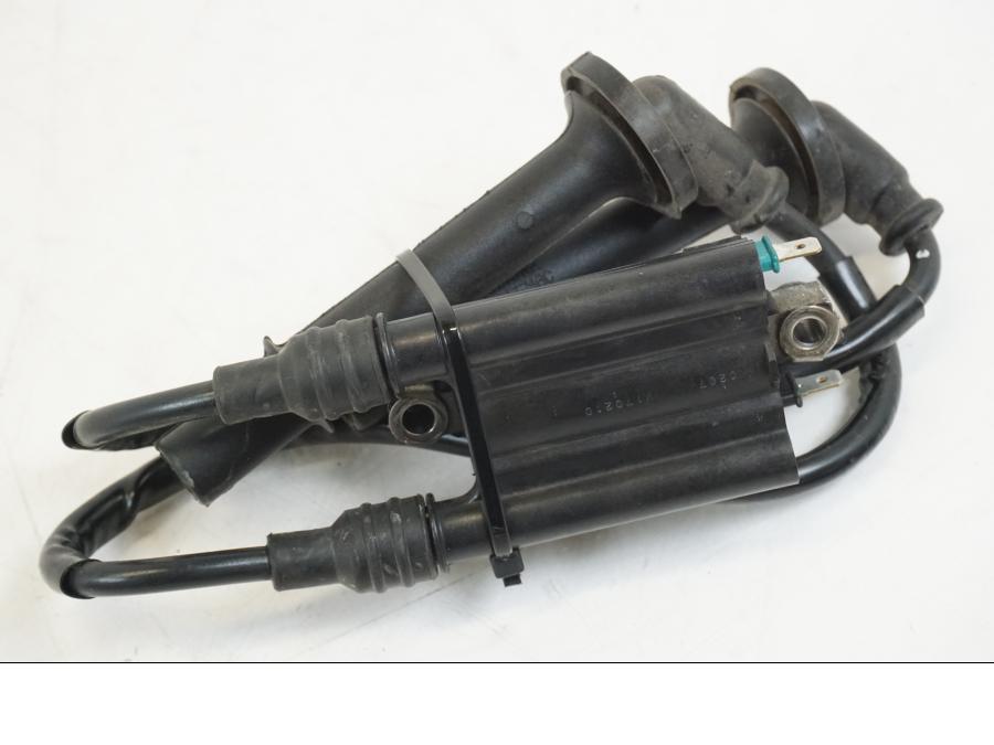 Framsidan på Tändspole från en Honda CB 650 F Hornet -2017 motorcykel.