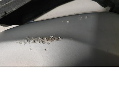 Baksidan på Ventilkåpa från en BMW R 1200 RT -2013 motorcykel.