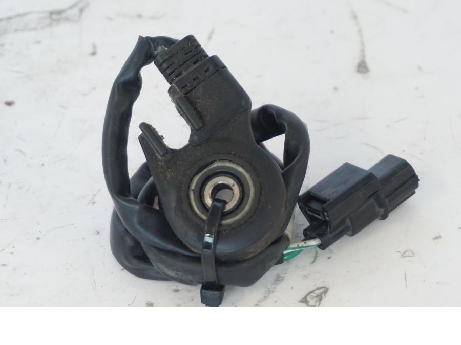 Framsidan på Sidostödsbrytare från en Honda SH 300 A -2011 scooter.