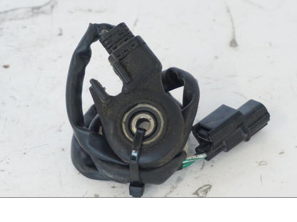 Framsidan på Sidostödsbrytare från en Honda SH 300 A -2011 scooter.