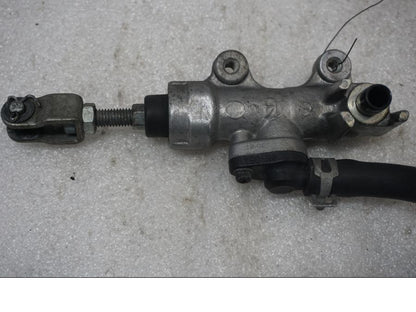 Vänster sida på Bromshuvudcylinder från en Suzuki GSX-R 1000 -2003 motorcykel.