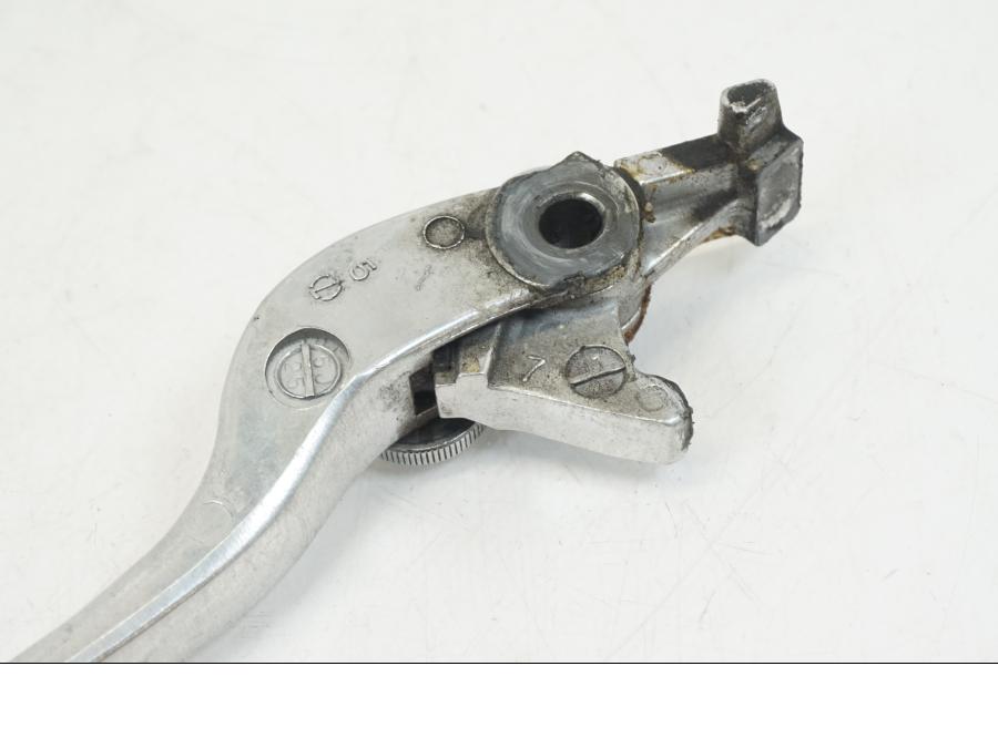 Extrabild2 på Bromsgrepp från en Triumph TT 600 -2002 motorcykel.