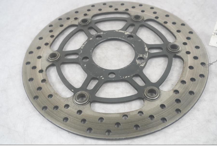 Framsidan på Bromsskiva från en Suzuki SV 650 -2003 motorcykel.