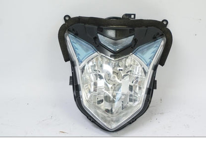 Framsidan på Strålkastare från en Honda CB 500 X -2015 motorcykel.