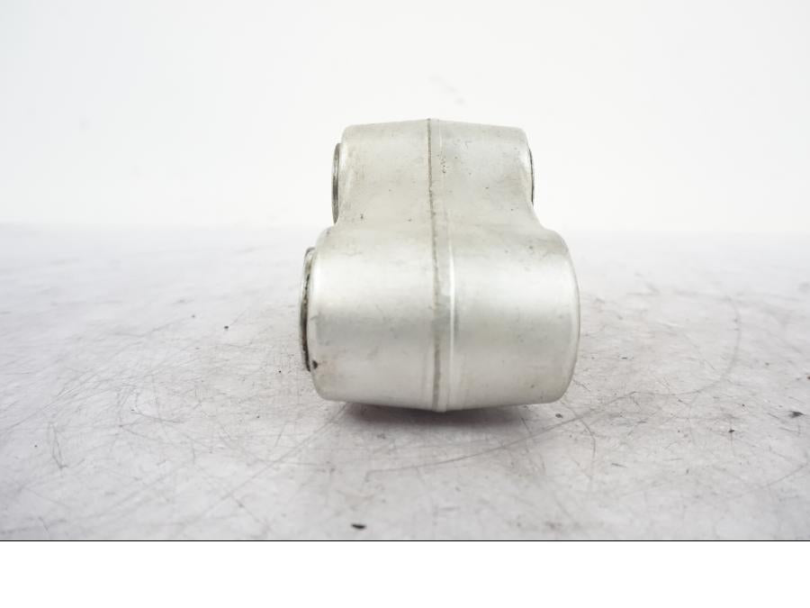 Höger sida på Länkage från en KTM 690 SMCR -2016 motorcykel.