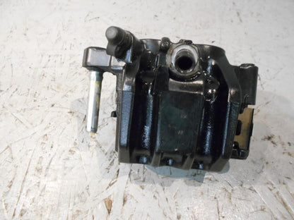 Baksidan på Bromsok från en Triumph Speedmaster -2010 motorcykel.