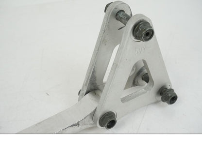 Höger sida på Stötdämparlänkage från en Yamaha YZF 1000 R1 -2006 motorcykel.