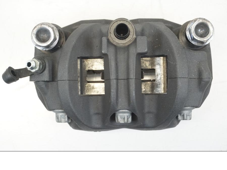 Snett uppifrån på Bromsok från en Honda CBR 650 R -2019 motorcykel.