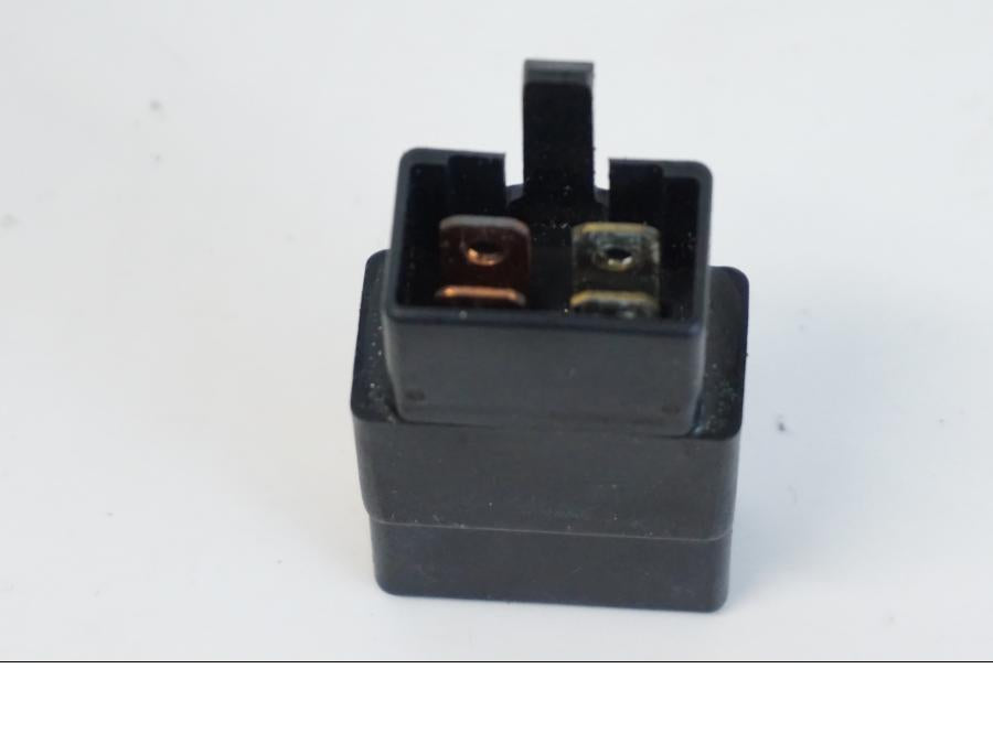 Snett uppifrån på Relä från en Honda XL 1000 V -1999 motorcykel.