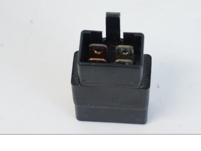 Snett uppifrån på Relä från en Honda XL 1000 V -1999 motorcykel.