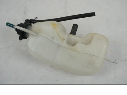 Framsidan på Vattenexpansionskärl från en Yamaha MT-07 -2019 motorcykel.